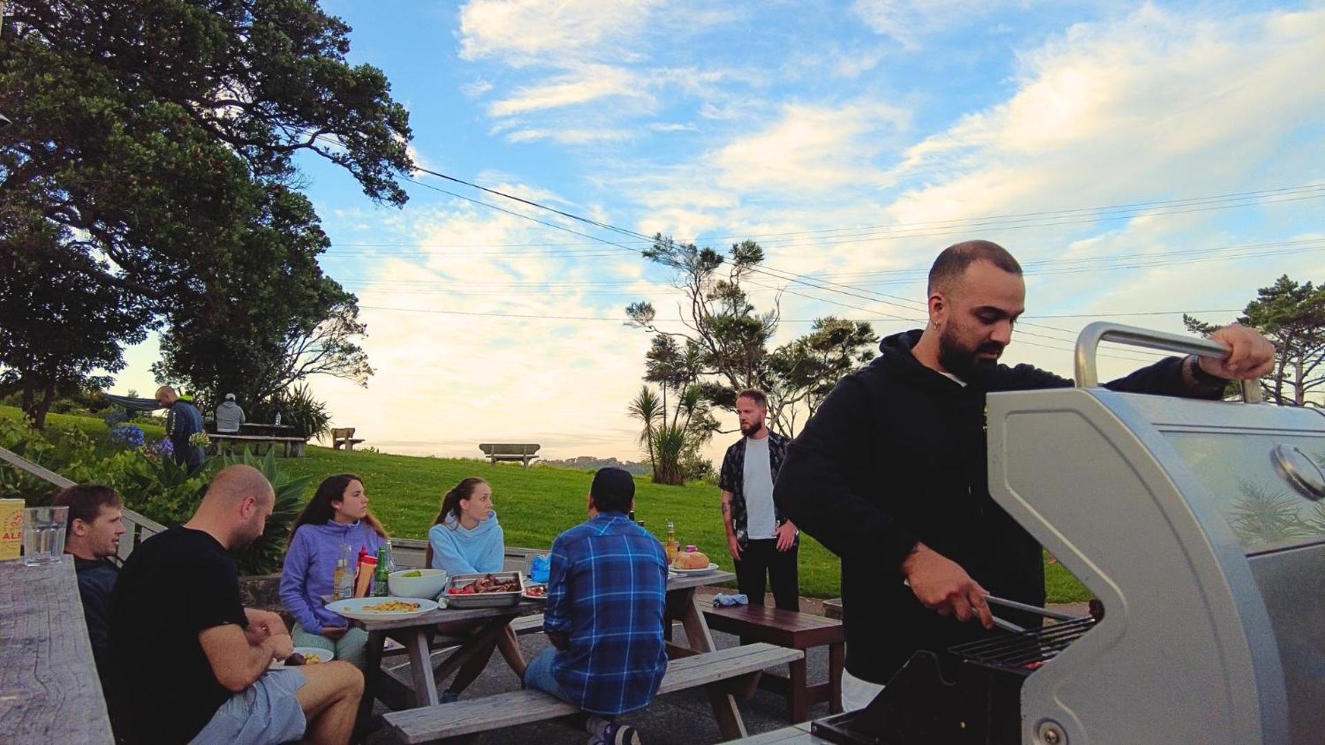 Waiheke Backpackers Hostel Onetangi ภายนอก รูปภาพ