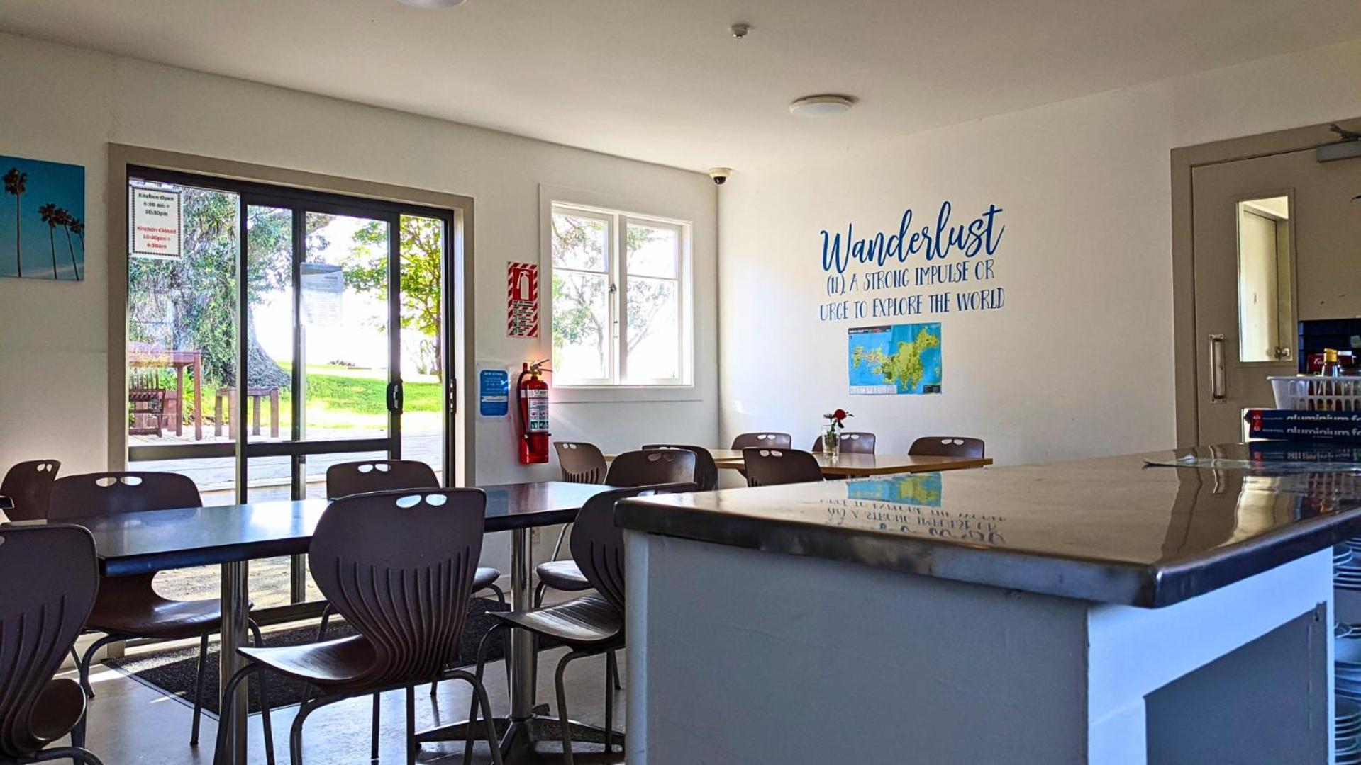 Waiheke Backpackers Hostel Onetangi ภายนอก รูปภาพ